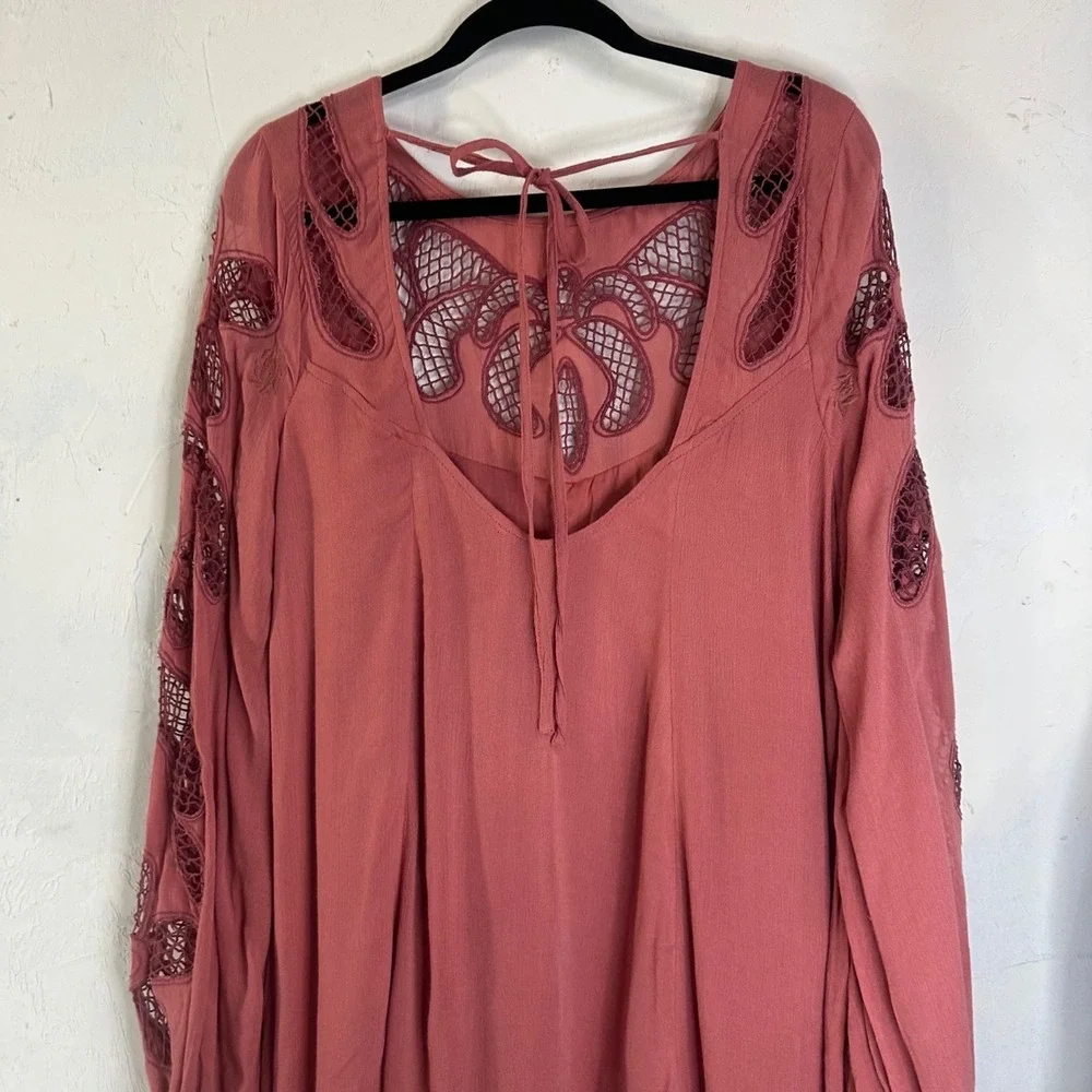 Free People Boho Lace Open Back Mini Dress Womens Size Small Flowy Pink Chic